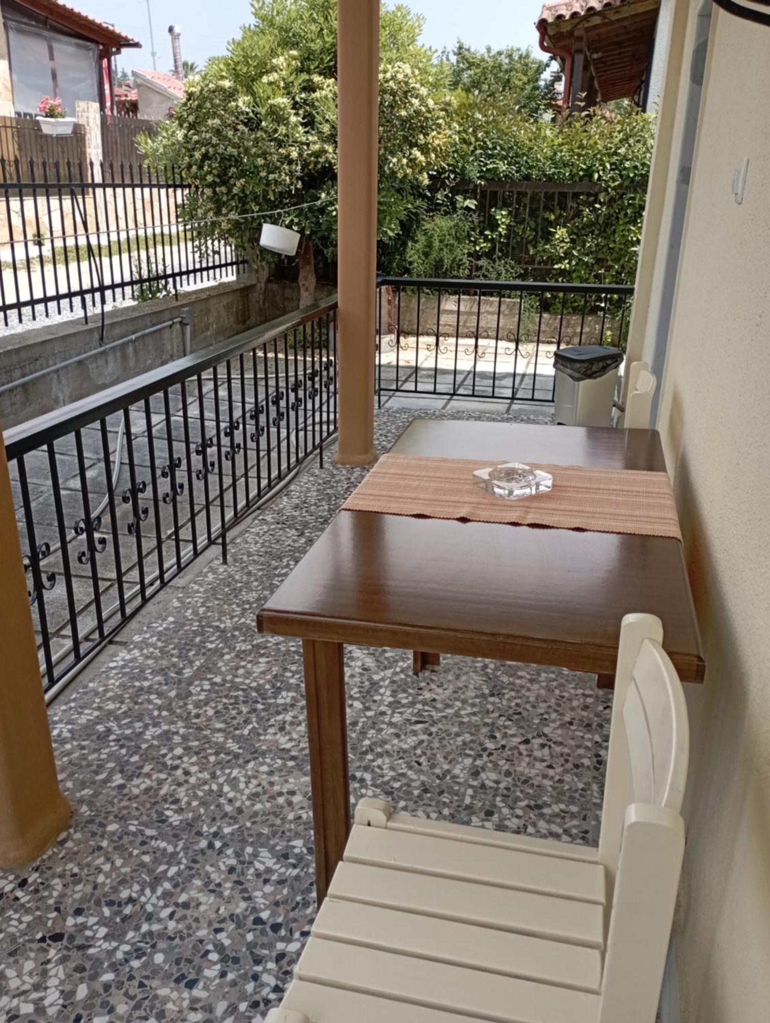 Olive Mare Holidays Nea Iraklia Habitación foto